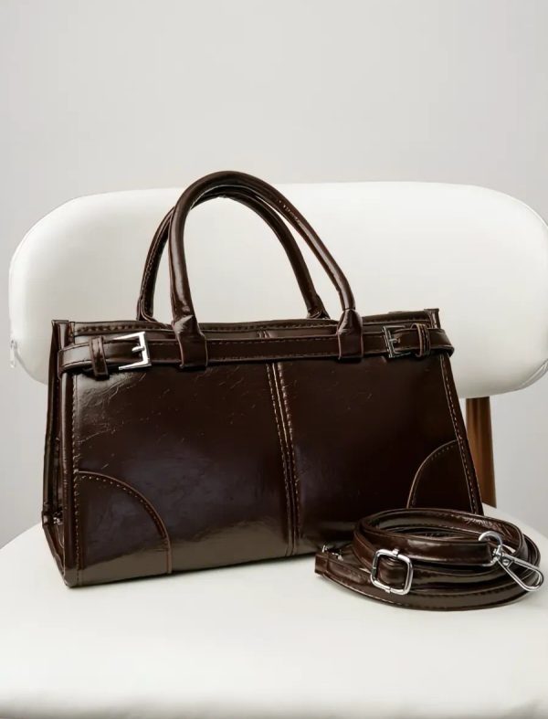 жіноча сумка Oxford Brown коричнева глянцева з ремінцем і ручками
